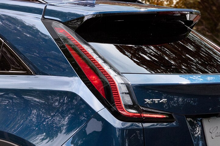 Faros traseros LED con distintivo diseño Cadillac